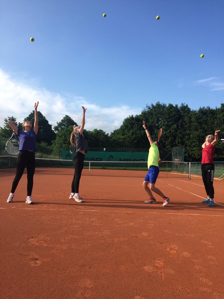 Read more about the article Tag der offenen Tennistüren